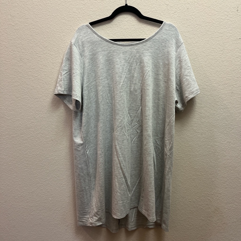 NWT Ideology V-Back Performance Athletic Tunic Top in 2x!